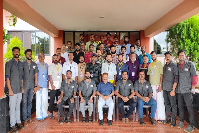 HAZARDOUS GOODS DRIVERS TRAINING BATCH 30') }}